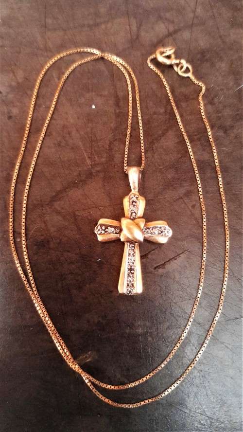 Pendants Lovely 9 Carat `Gold Cross and Chain` with small Diamond